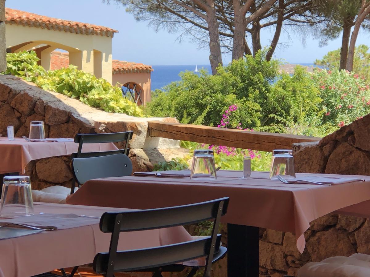 Hotel Le Ginestre Porto Cervo Exterior foto