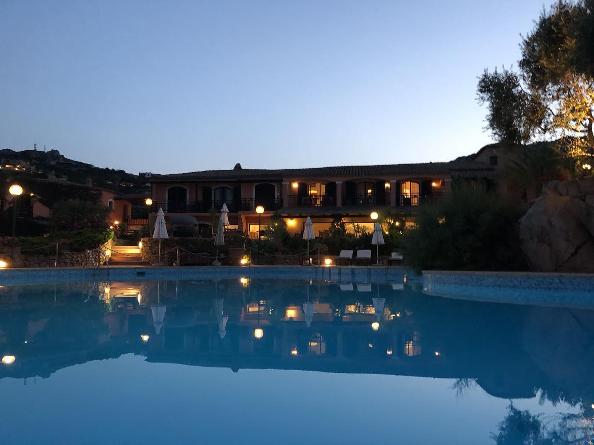 Hotel Le Ginestre Porto Cervo Exterior foto